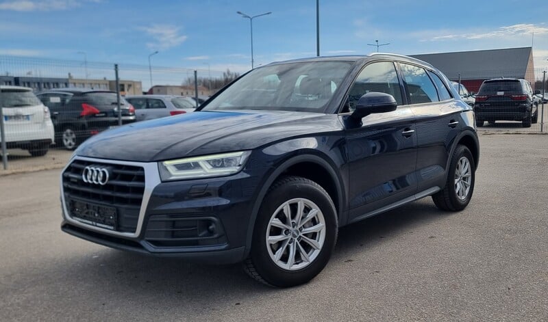 Audi Q5 2018 y Off-road / Crossover