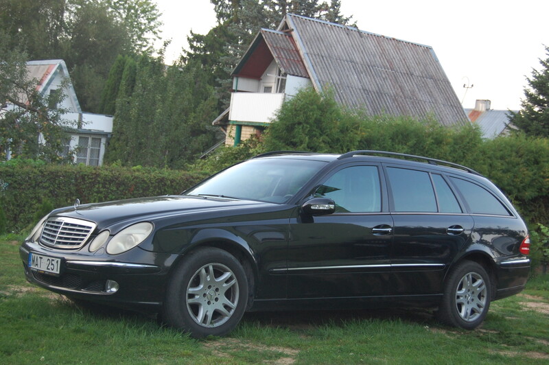 Photo 12 - Mercedes-Benz 211 2003 y Wagon