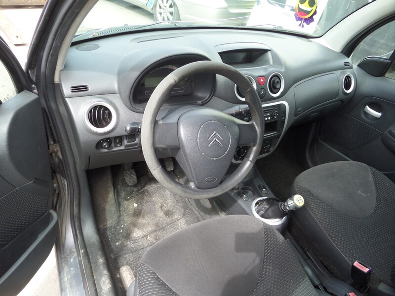 Photo 4 - Citroen C3 2009 y parts