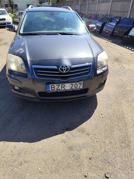 Photo 1 - Toyota Avensis 2007 y parts