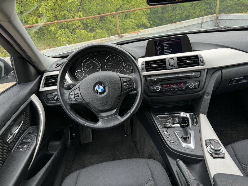 Photo 4 - Bmw 320 d Eff.Dynamics Luxur 2013 y