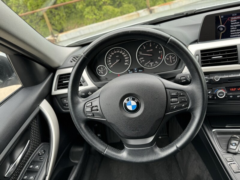 Photo 18 - Bmw 320 d Eff.Dynamics Luxur 2013 y