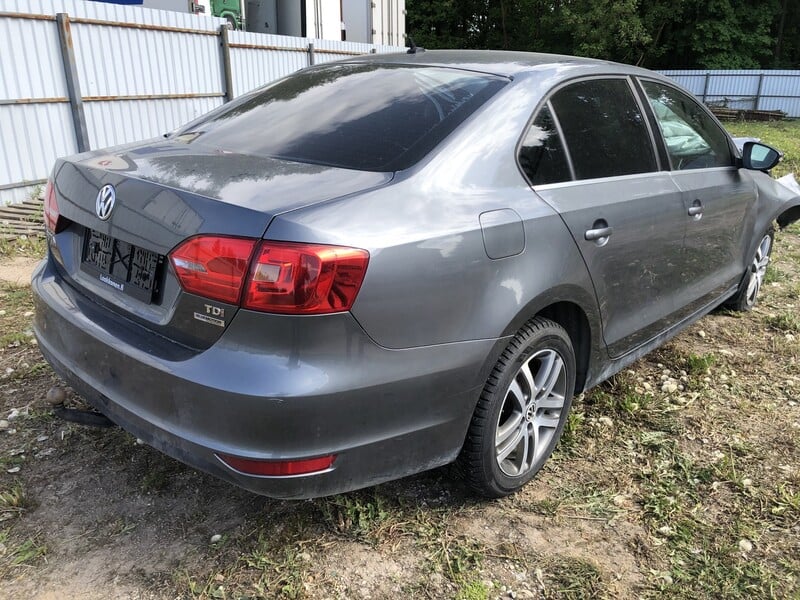 Volkswagen Jetta A6 2013 m dalys