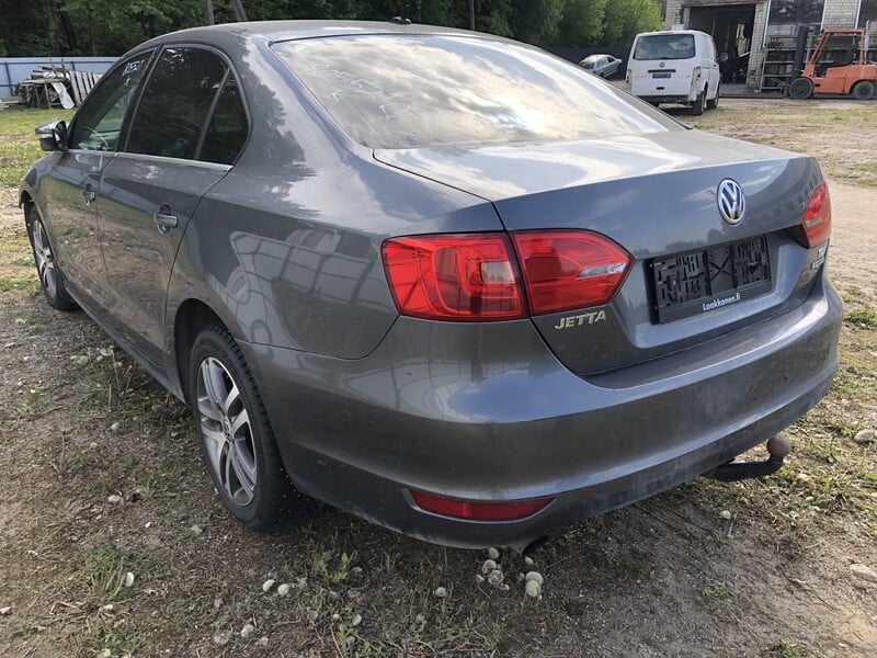 Photo 2 - Volkswagen Jetta A6 2013 y parts