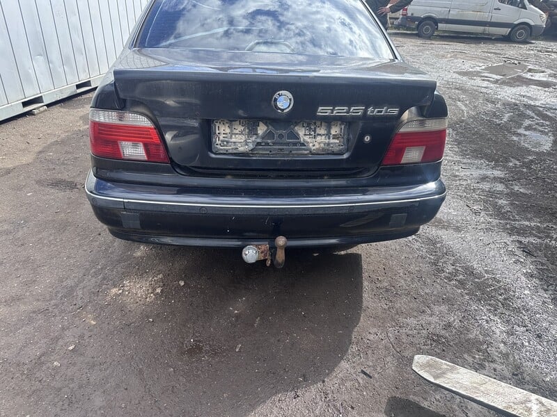 Bmw Serija 5 1997 m dalys