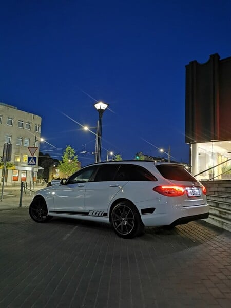 Mercedes-Benz C 220 Bluetec 2015 y