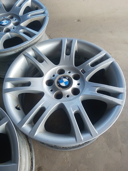 Photo 2 - BMW light alloy R17 rims