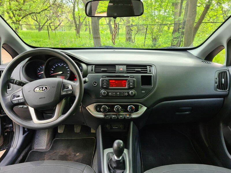 Nuotrauka 13 - Kia Rio 2011 m Hečbekas