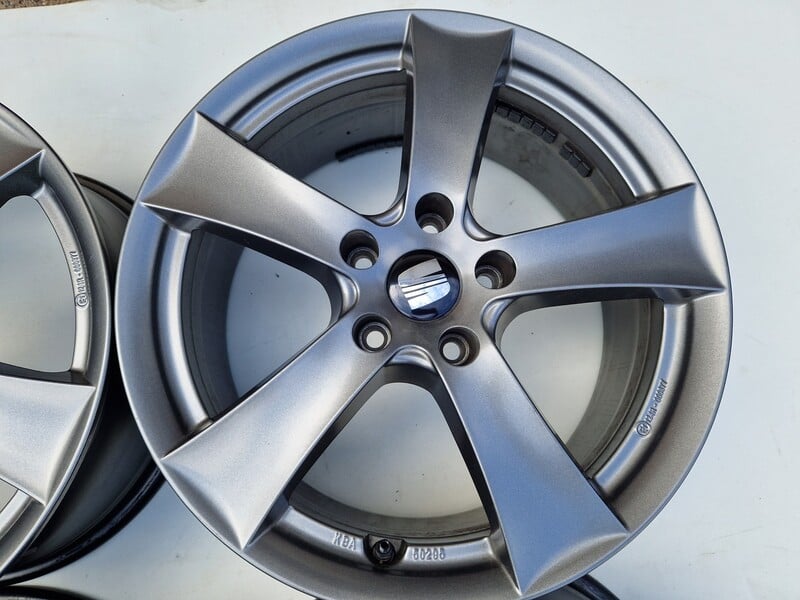 Photo 6 - Seat R17 Leon light alloy R17 rims