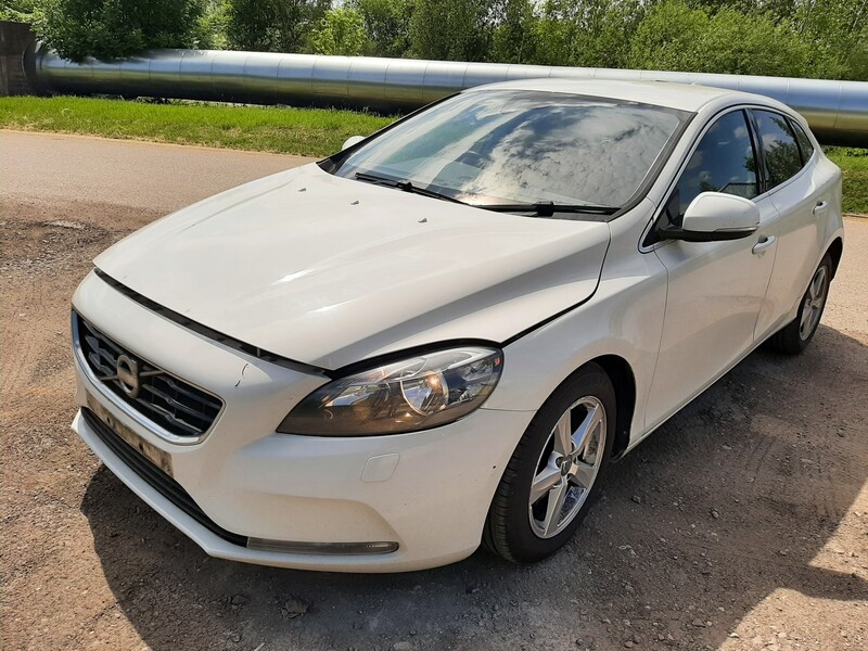 Фотография 3 - Volvo V40 2012 г запчясти