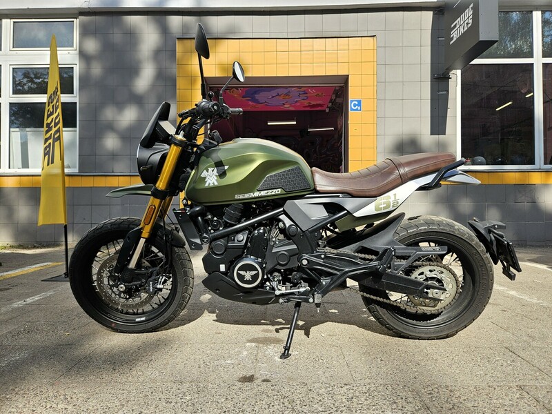 Photo 7 - Moto Morini Seiemmezzo SCR 2024 y Classical / Streetbike motorcycle
