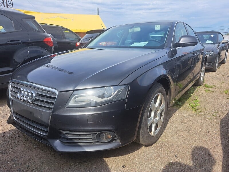 Photo 2 - Audi A4 2009 y Sedan