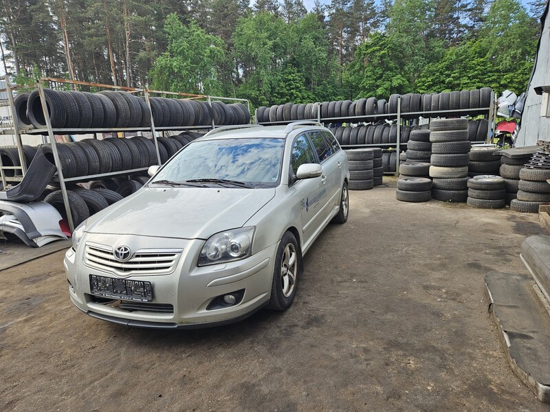 Toyota Avensis II 2007 m dalys