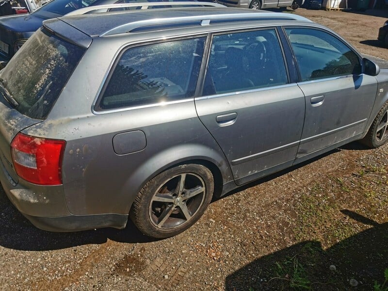 Photo 3 - Audi A4 2002 y parts