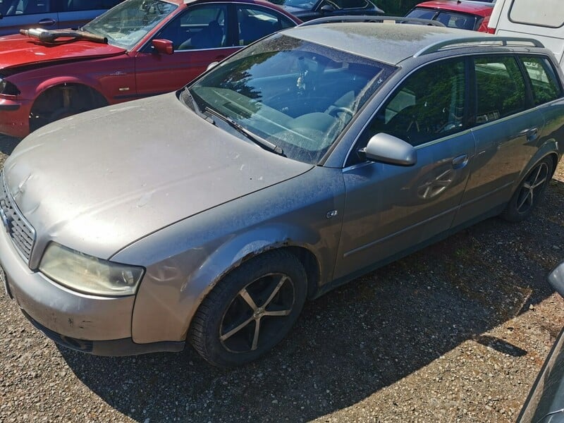 Photo 2 - Audi A4 2002 y parts