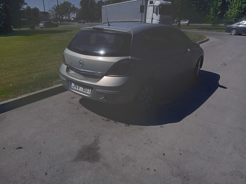 Photo 6 - Opel Astra III 2005 y
