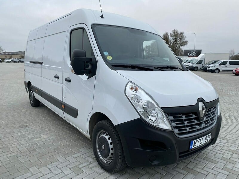 Photo 2 - Renault Master 2019 y rent