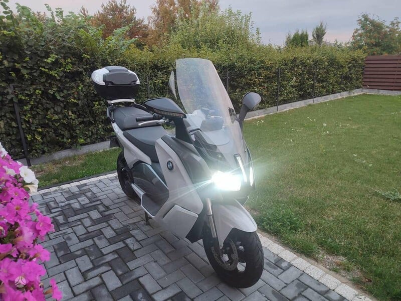 Photo 1 - BMW C1 2016 y Scooter / moped