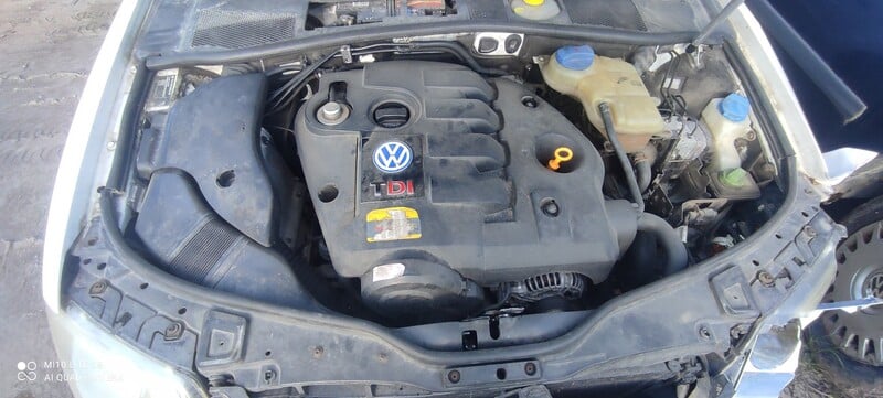 Photo 10 - Volkswagen Passat 2003 y parts