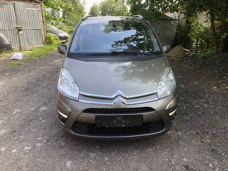 Photo 2 - Citroen C4 Grand Picasso 2011 y parts