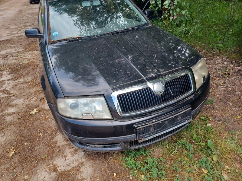 Skoda Superb 2003 г запчясти