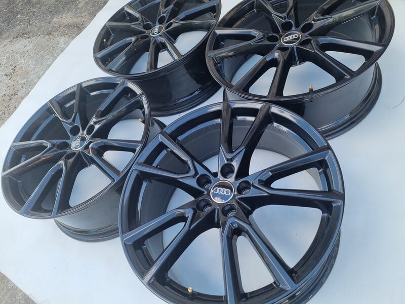 Audi R20 Q5 originalūs Q5 light alloy R20 rims