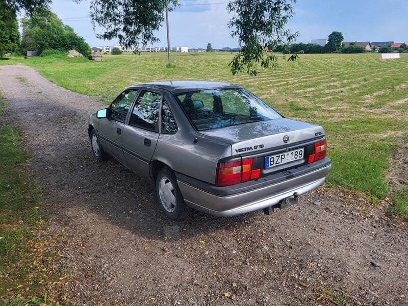 Фотография 4 - Opel Vectra TD GL 1993 г