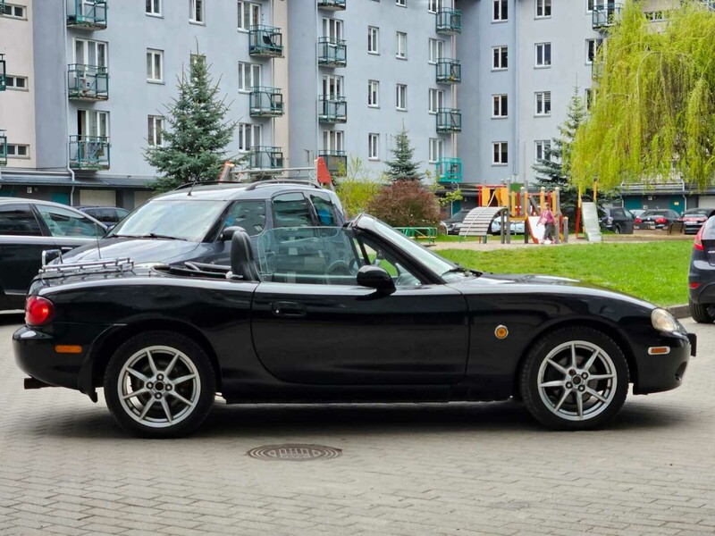 Photo 5 - Mazda MX-5 Sportive 2001 y