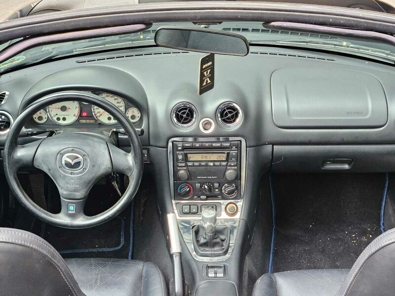 Photo 12 - Mazda MX-5 Sportive 2001 y