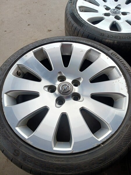 Photo 3 - Opel Insignia light alloy R19 rims