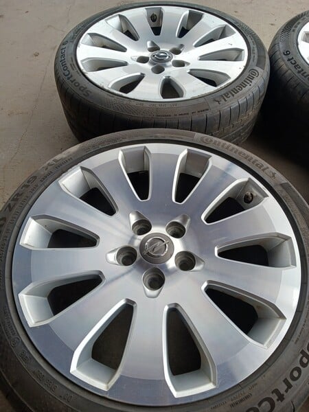 Photo 5 - Opel Insignia light alloy R19 rims