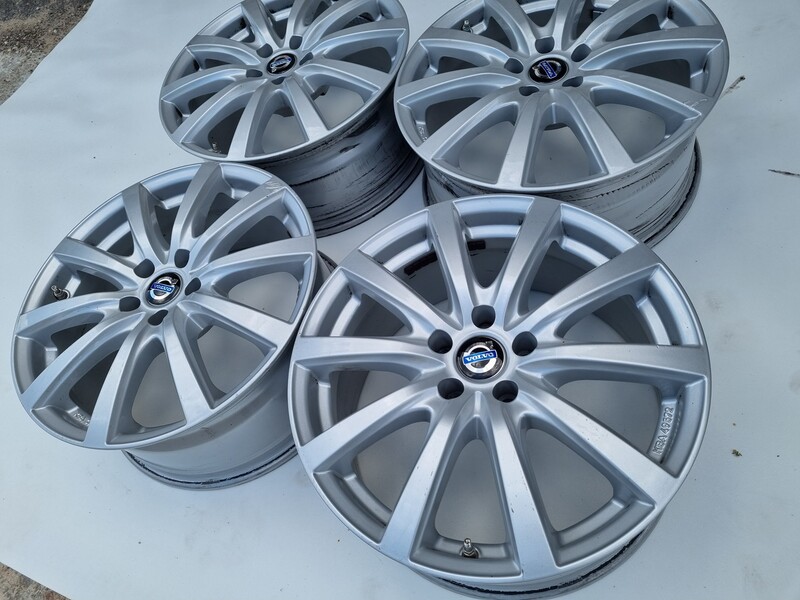 Volvo R18 V60 light alloy R18 rims