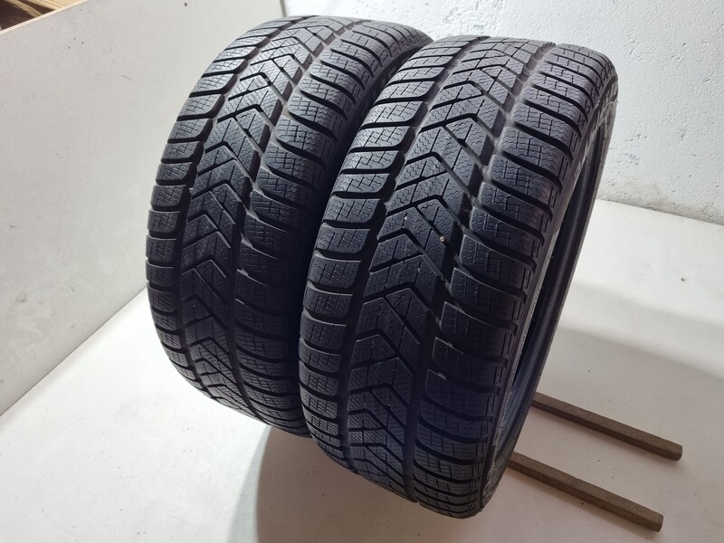 Photo 1 - Pirelli 7mm R18 universal tyres passanger car