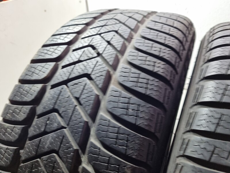 Photo 2 - Pirelli 7mm R18 universal tyres passanger car
