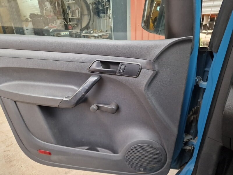 Photo 6 - Volkswagen Caddy 2011 y parts