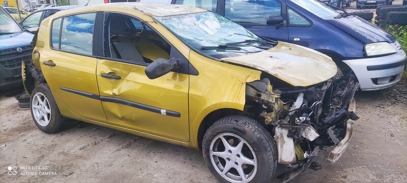 Photo 3 - Renault Clio 2007 y parts