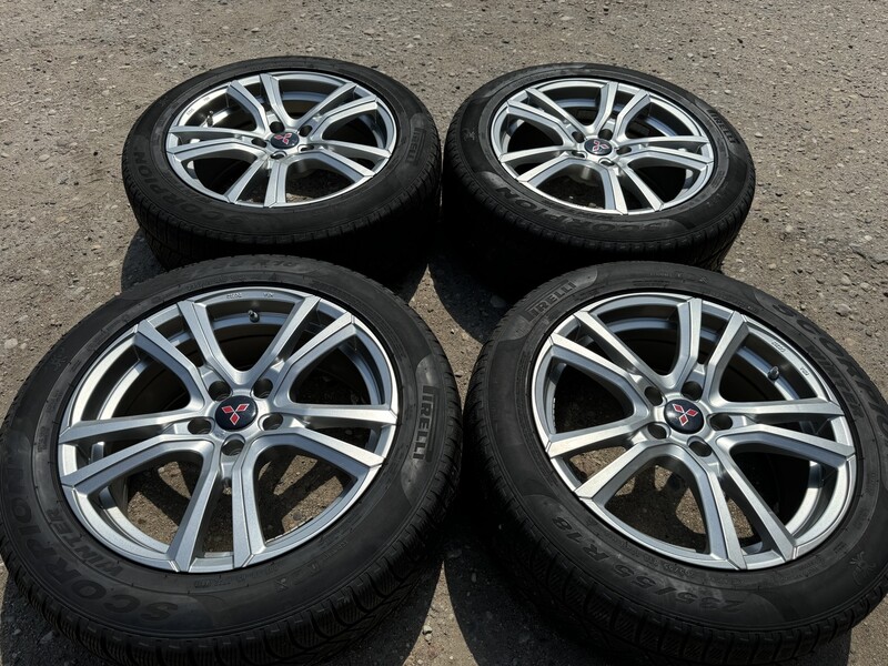 Mitsubishi Siunciam, 8J ET40 light alloy R18 rims