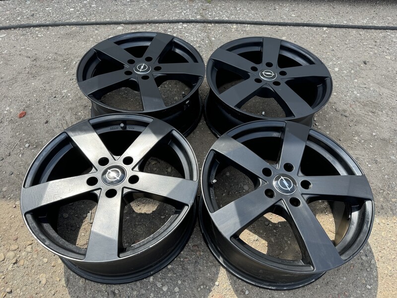 Opel Siunciam, 8J ET45 light alloy R18 rims