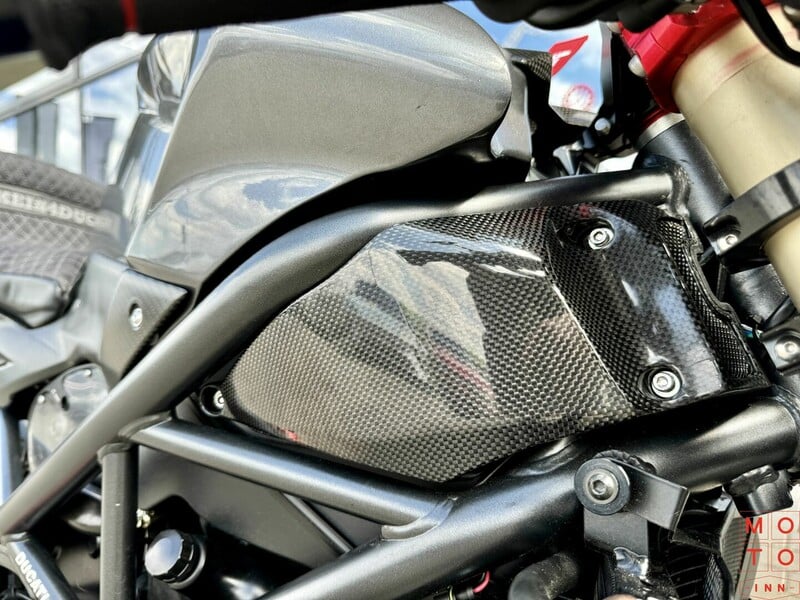 Photo 16 - Ducati Streetfighter 2014 y Sport / Superbike motorcycle