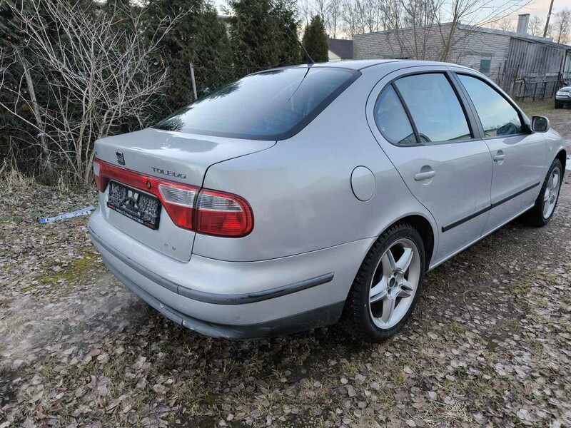 Photo 3 - Seat Toledo 1999 y parts