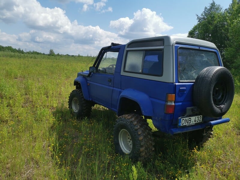 Nuotrauka 3 - Daihatsu Rocky 1989 m Visureigis / Krosoveris