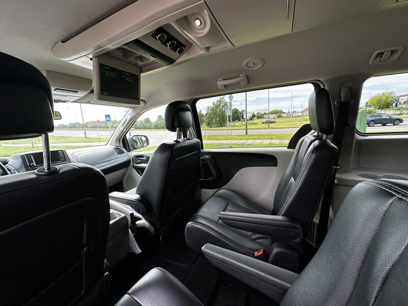 Photo 10 - Chrysler Town & Country 2014 y Van