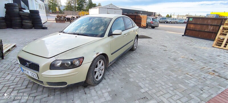 Photo 3 - Volvo S40 2004 y parts