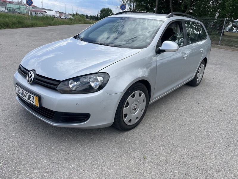 Volkswagen Golf 2010 г Универсал