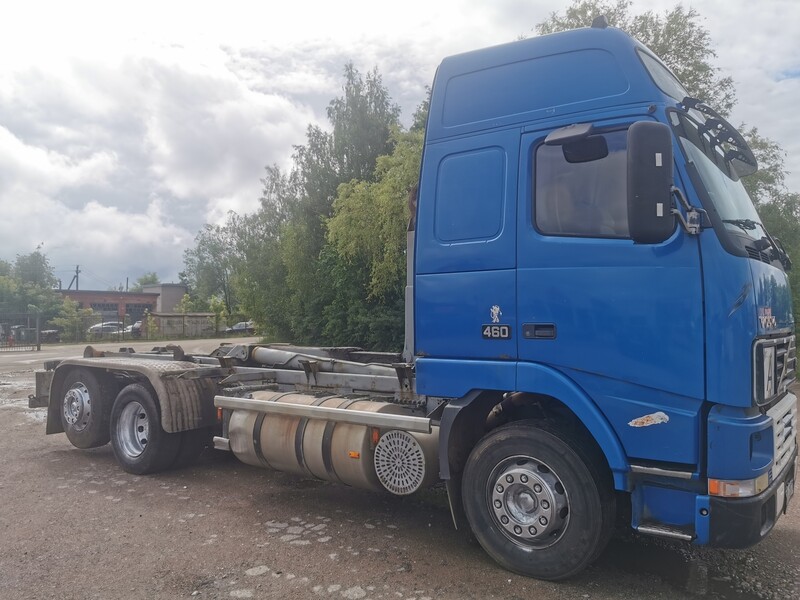 Photo 3 - Volvo Fh12.460 2001 y Elev. platform