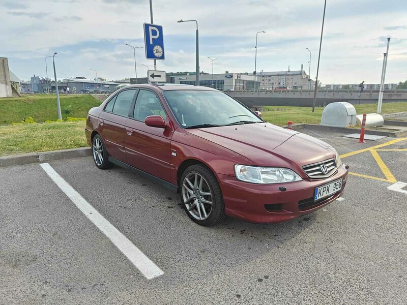Honda Accord VI 2002 y