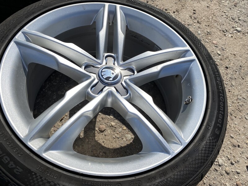 Photo 3 - Skoda Siunciam, 8J ET45 light alloy R18 rims