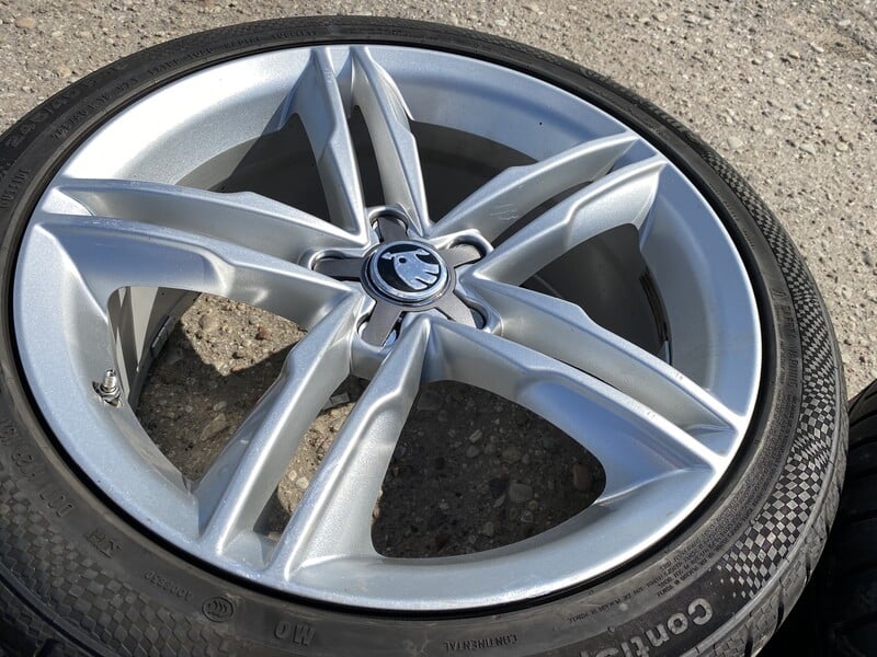 Photo 5 - Skoda Siunciam, 8J ET45 light alloy R18 rims