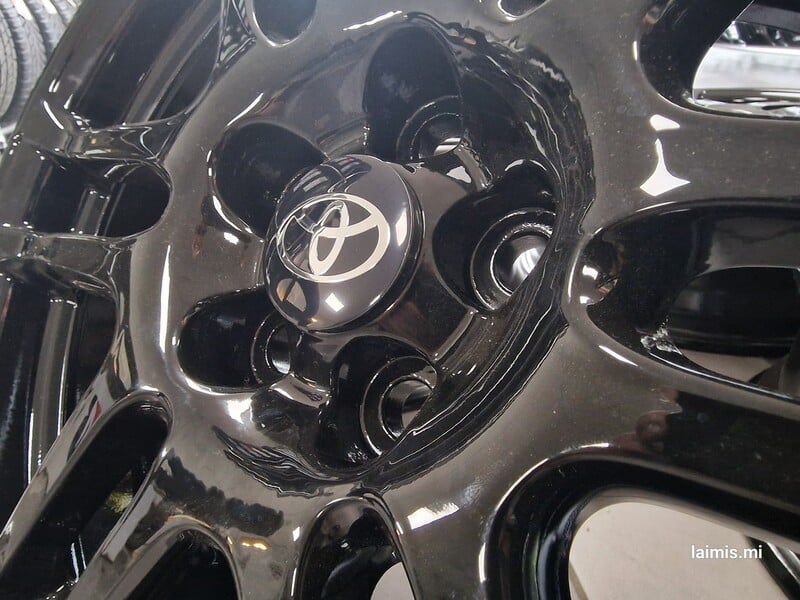 Photo 2 - Toyota, Lexus light alloy R17 rims