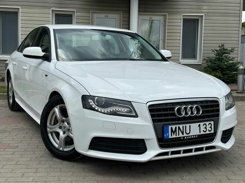 Audi A4 2011 m Sedanas